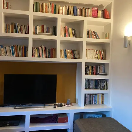 Sweet Roof ベッド・アンド・ブレックファスト 3*